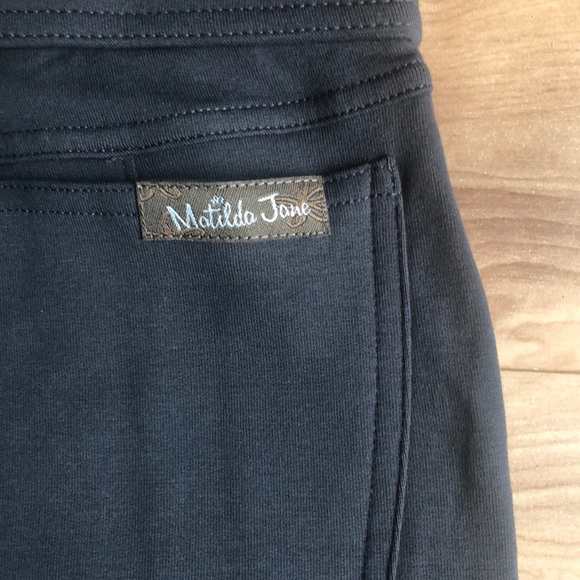 Matilda Jane charcoal zip zip Woman’s leggings - Picture 6 of 8